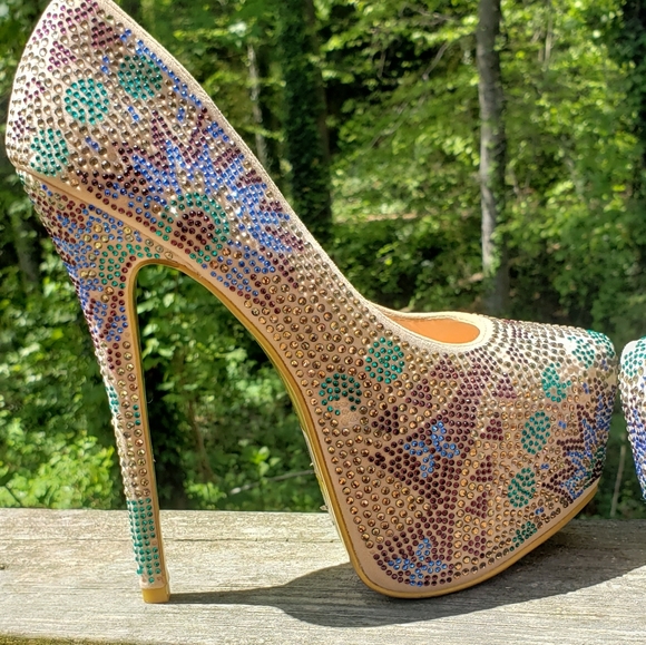 virgo fiora Shoes - Gorgeous Gypsy Jewled Stilletos 😍
